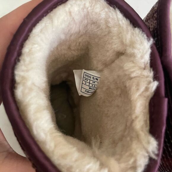 UGG Purple Port Short Sparkle Uggs- Size 5 - Picture 8 of 12